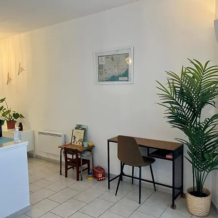 Apartment Au Calme - Proche Centre *