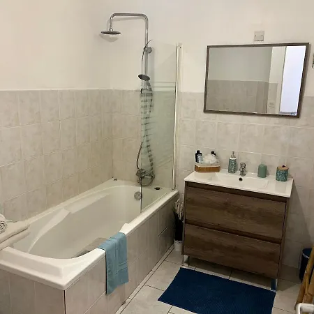 Apartment Au Calme - Proche Centre